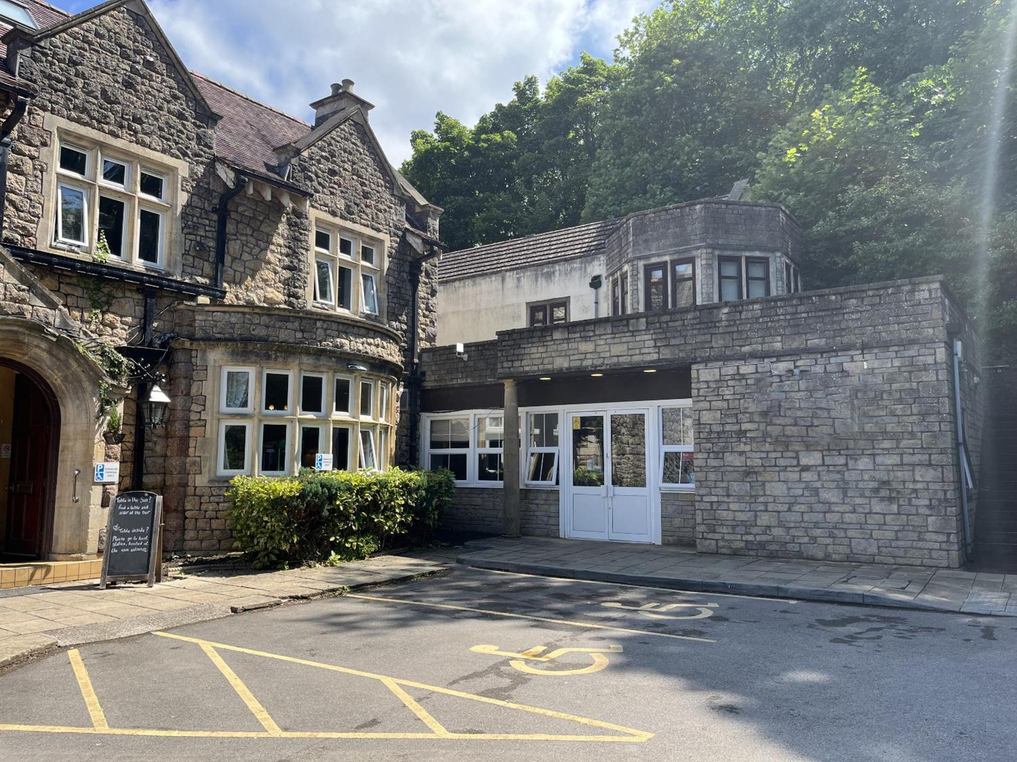 Sidcot Arms Hotel Winscombe Exterior photo